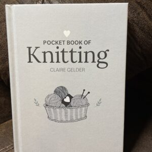 Pocket Book of Knitting by Claire Gelder